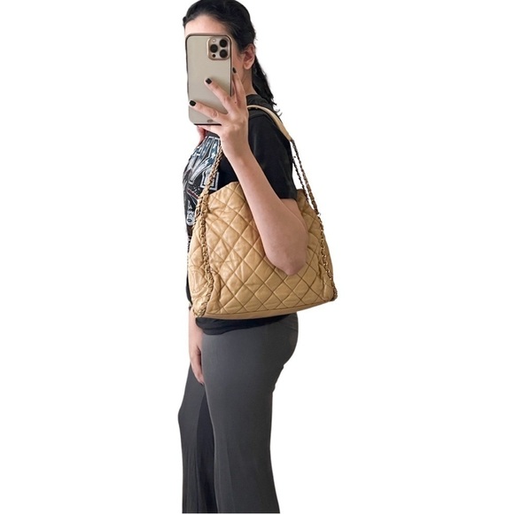 CHANEL Authentic Calfskin Leather Quilted Chain Tote Tan Medium - Picture 9 of 16